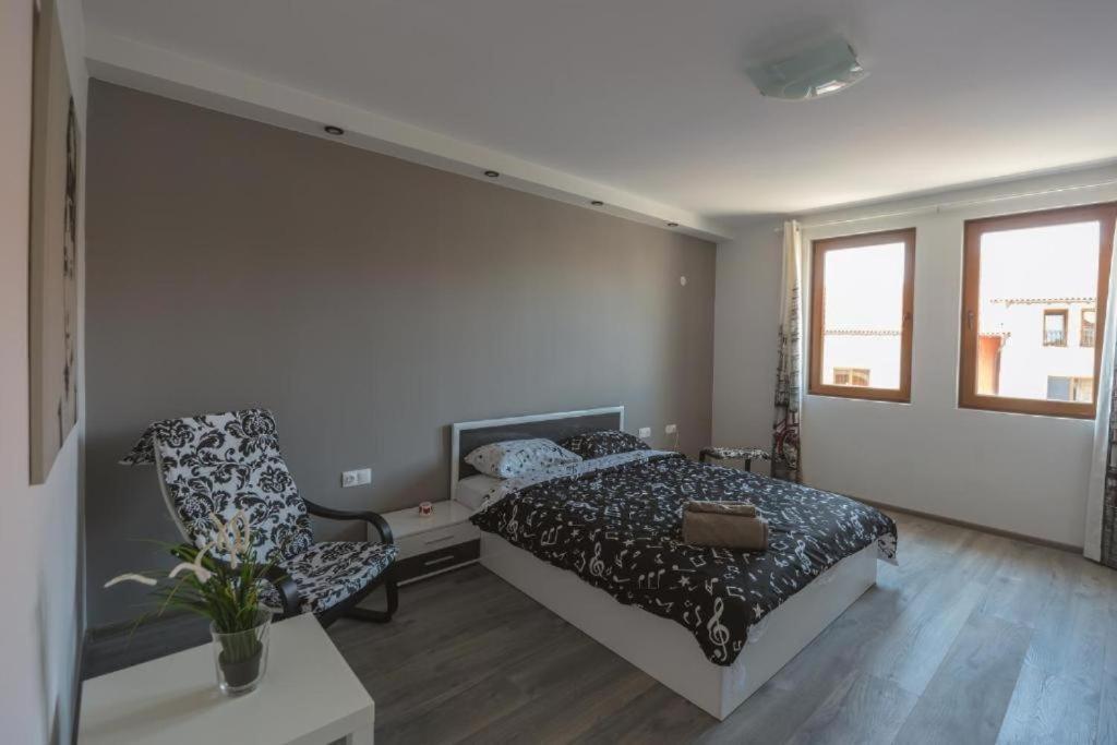 Victoria Hotel Rooms & Victoria Apartment Veliko Tarnovo Extérieur photo