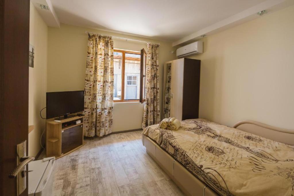 Victoria Hotel Rooms & Victoria Apartment Veliko Tarnovo Extérieur photo