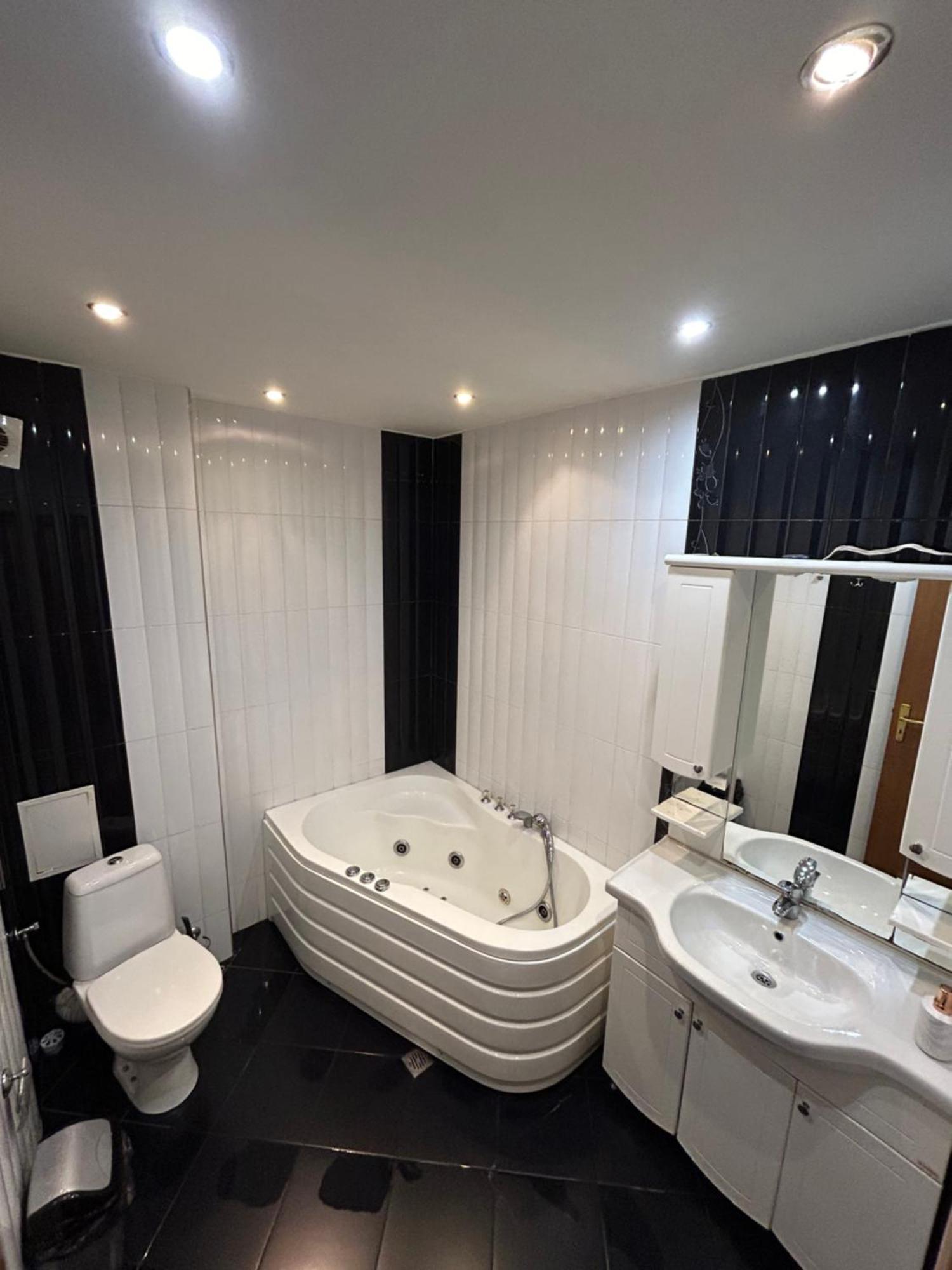 Victoria Hotel Rooms & Victoria Apartment Veliko Tarnovo Extérieur photo