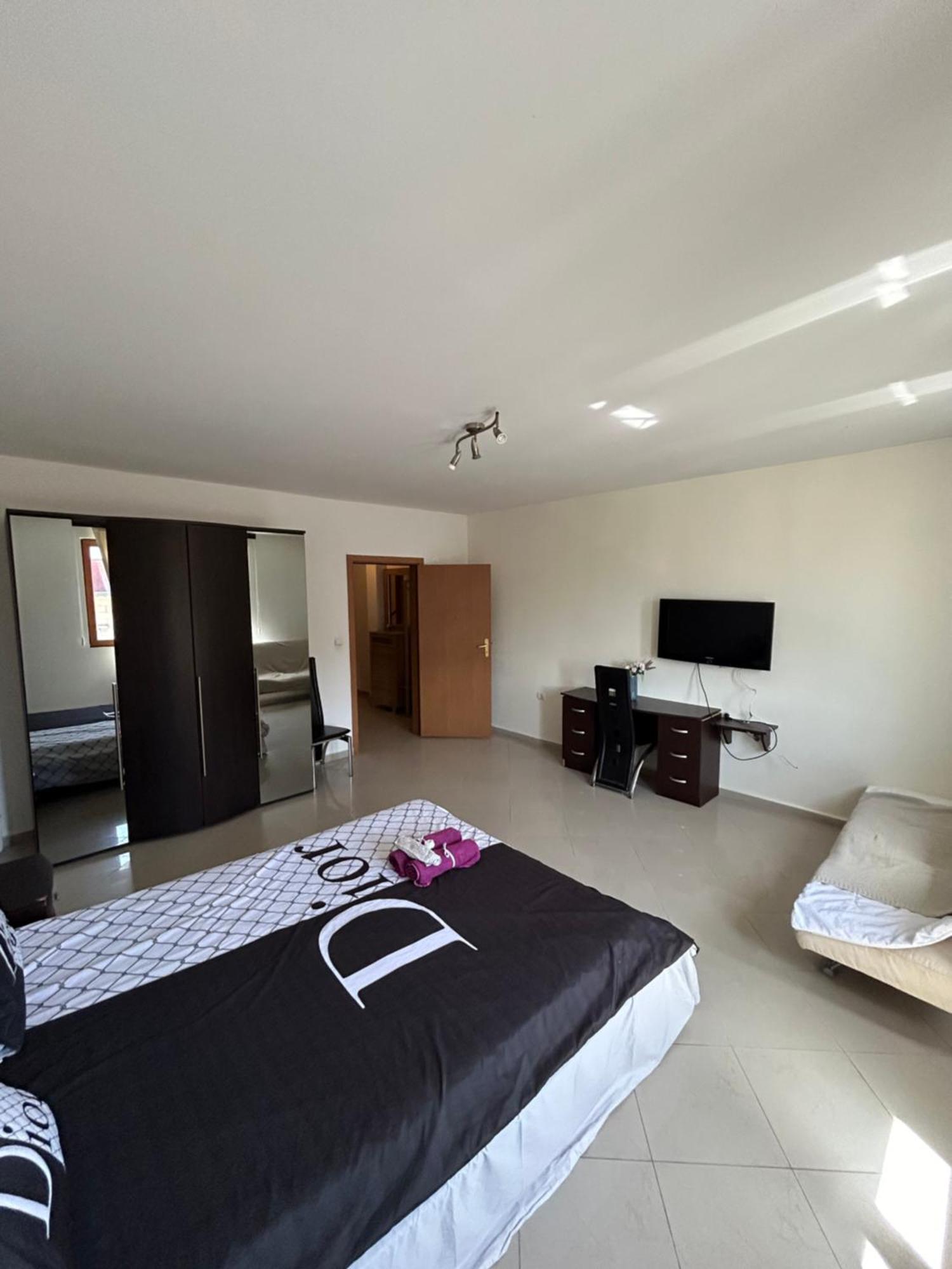 Victoria Hotel Rooms & Victoria Apartment Veliko Tarnovo Extérieur photo